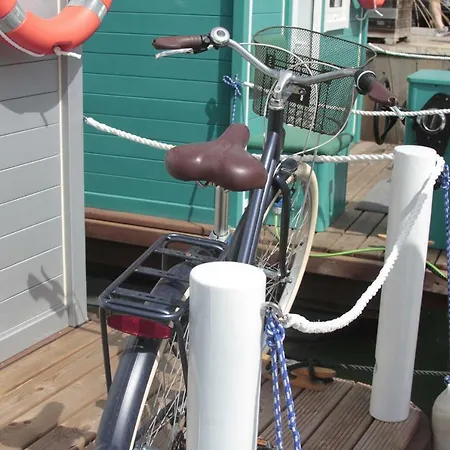 Boat Haus - Mediterranean Experience *