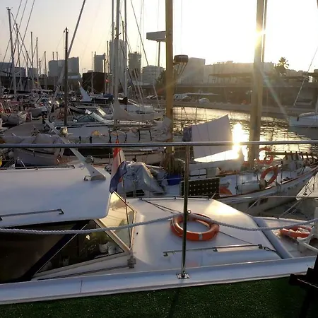 Boat Haus - Mediterranean Experience *